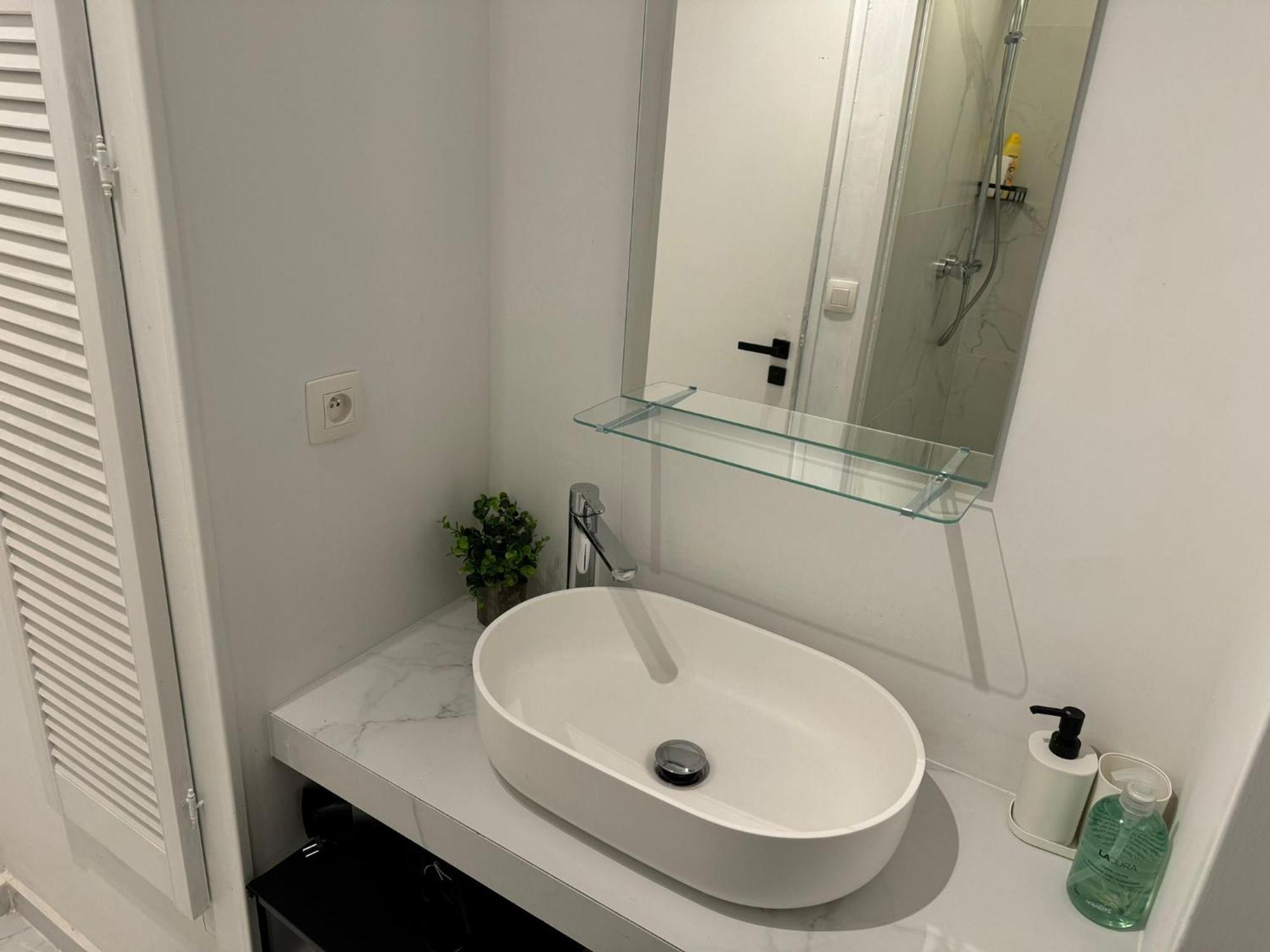 Garden Loft In City Center Meir 1Fl Антверпен Екстериор снимка